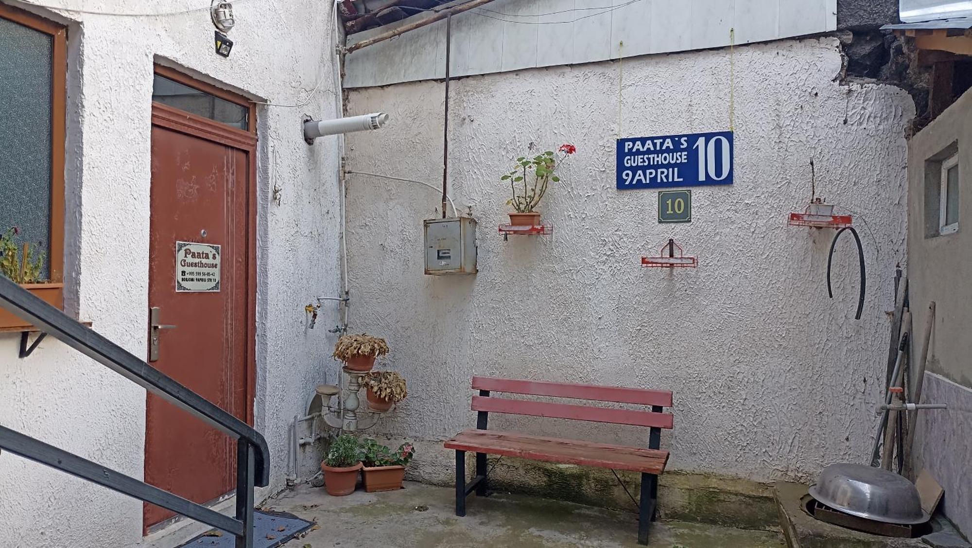 Paata'S Guesthouse Borjomi Eksteriør bilde