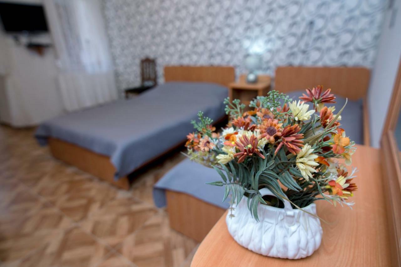 Paata'S Guesthouse Borjomi Eksteriør bilde